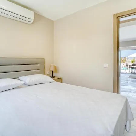 Olira Tuerkbuekue Residences