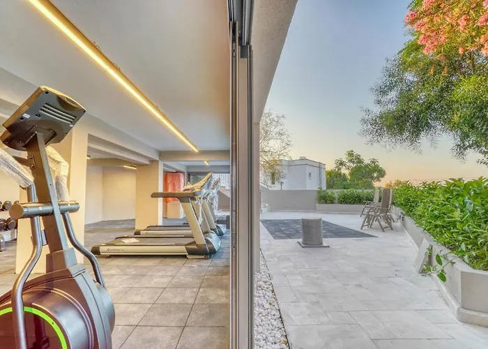 Olira Tuerkbuekue Residences Hotel