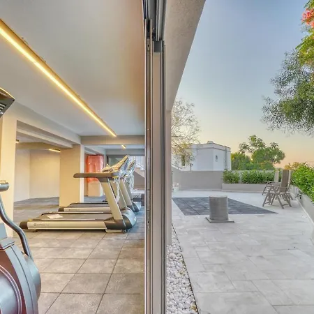 Olira Tuerkbuekue Residences 酒店