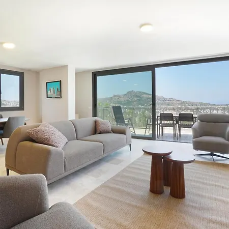 Olira Tuerkbuekue Residences 酒店