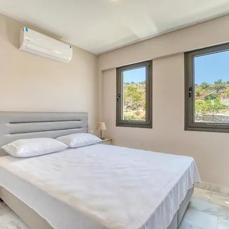 Hotell Olira Tuerkbuekue Residences *