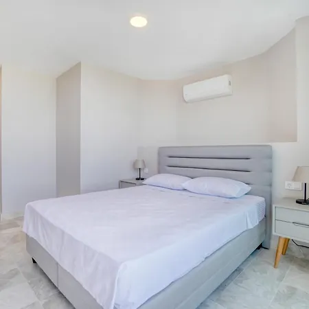 Hotell Olira Tuerkbuekue Residences *